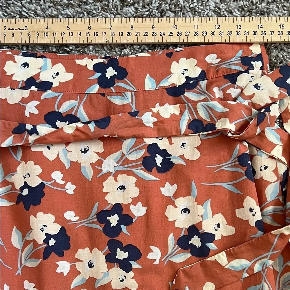 Like New! Gap Floral Maxi Skirt Ruffle in Size 4